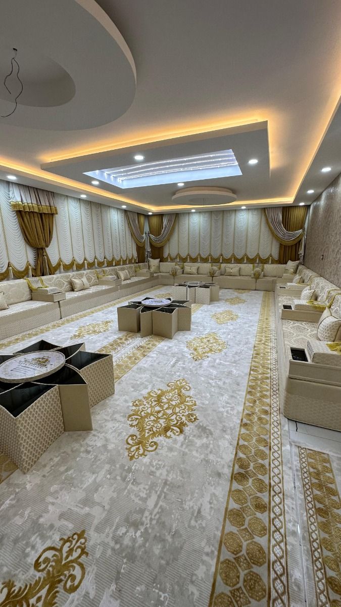 Cream and gold grand majlis hall